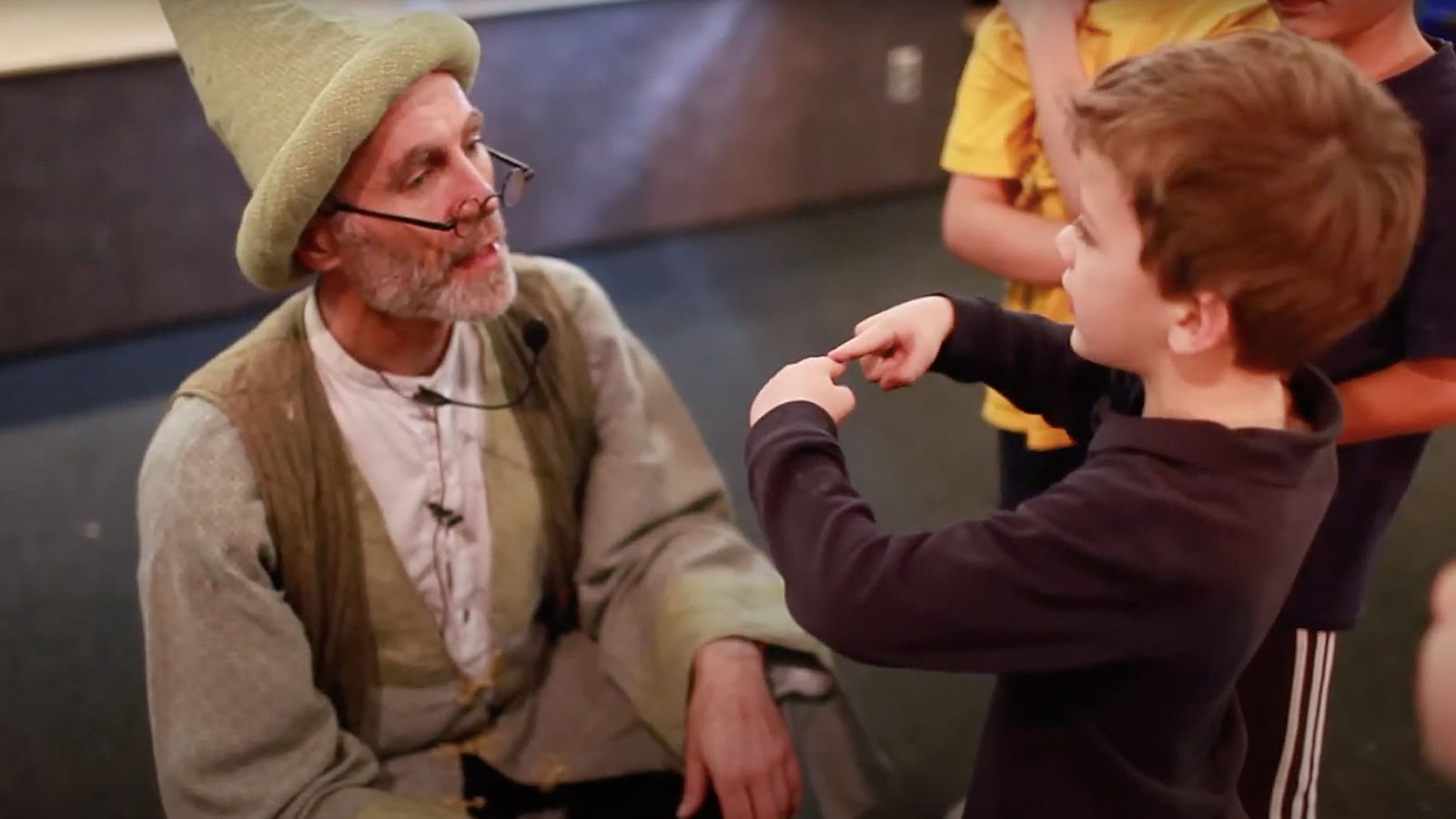 Costumed as ‘Cyril the Sorcerer,’ Connecticut man uses magic to teach kids about environmental issues