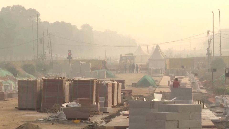 Delhi school shutdown expanded as Toxic Haze Bankets Indian capital